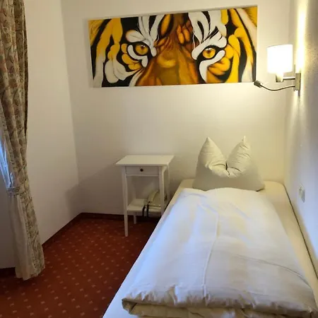 Zur Post Hotel 3*