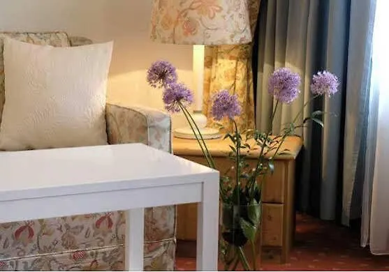 Ξενοδοχείο Zur Post